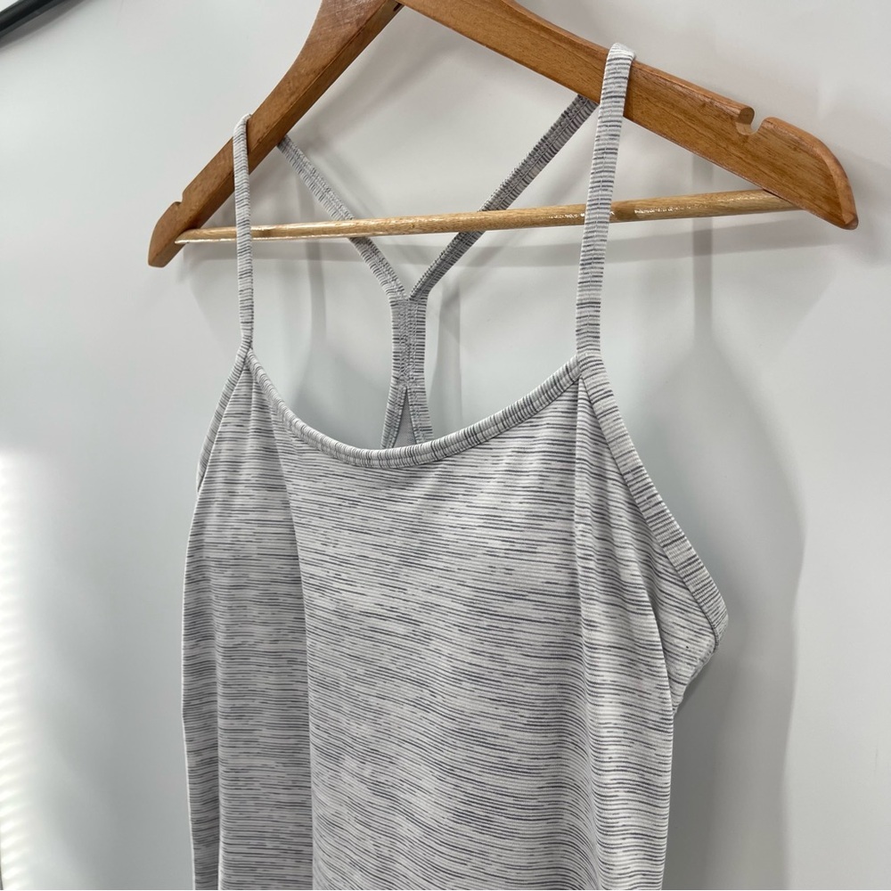 Lululemon Power Pose Tank in Wee Are From Space Ice Grey Alpine White Size 10 - Picture 5 of 13